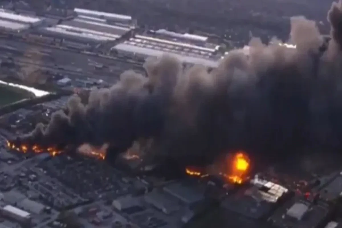 At least seven dead after UPS plane crashes in Kentucky, erupts into ball of fire