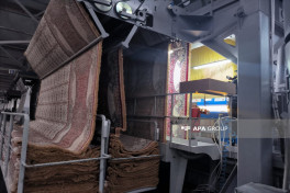 Azerbaijan places $7.5 million carpet order with Khiva Carpet Factory in Uzbekistan -PHOTO 