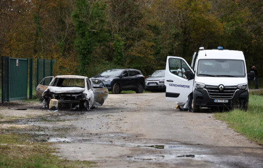 Driver rams into pedestrians in western France, five injured