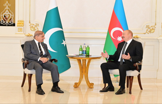 Pakistani PM congratulates leadership and people of Azerbaijan on Victory Day