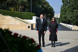 President Ilham Aliyev and Mehriban Aliyeva visited Alley of Martyrs-PHOTO 