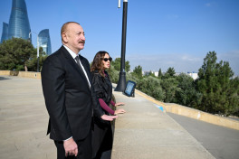President Ilham Aliyev and Mehriban Aliyeva visited Alley of Martyrs-PHOTO 