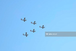 Newly inducted "JF-17" multirole fighter jets conduct flight over Baku-PHOTO 