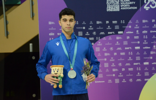 Azerbaijani swimmer claims silver medal at Islamic Solidarity Games
