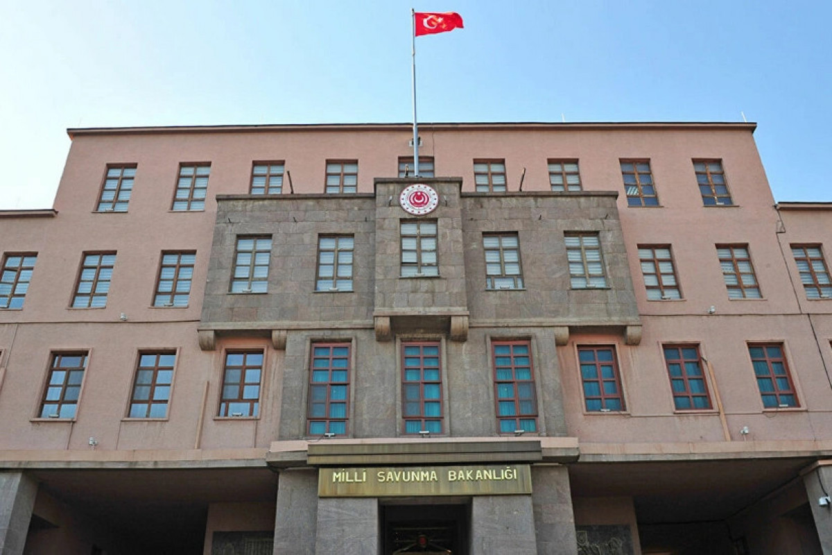 Turkish MoD: 20 military personnel were on board crashed plane