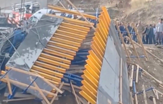Bridge collapses in Türkiye, leaving 3 dead and 2 injured