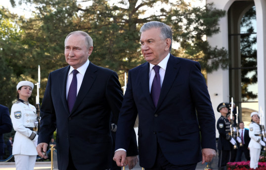 Russian President speaks by phone with President of Uzbekistan