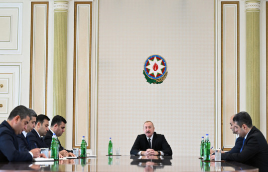President Ilham Aliyev received newly appointed Presidential Plenipotentiary Representative in Nakhchivan and heads of several district executive authorities on November 12