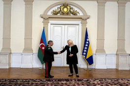 Azerbaijan Defense Minister visits Bosnia and Herzegovina