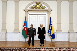 Azerbaijan Defense Minister visits Bosnia and Herzegovina