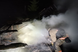 Russian strikes hit Dnipropetrovsk region, causing destruction and casualties