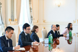 President Ilham Aliyev received delegation led by Asian Development Bank