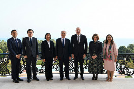 President Ilham Aliyev received delegation led by Asian Development Bank