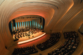 Legendary tenor Plácido Domingo performs at Heydar Aliyev Center