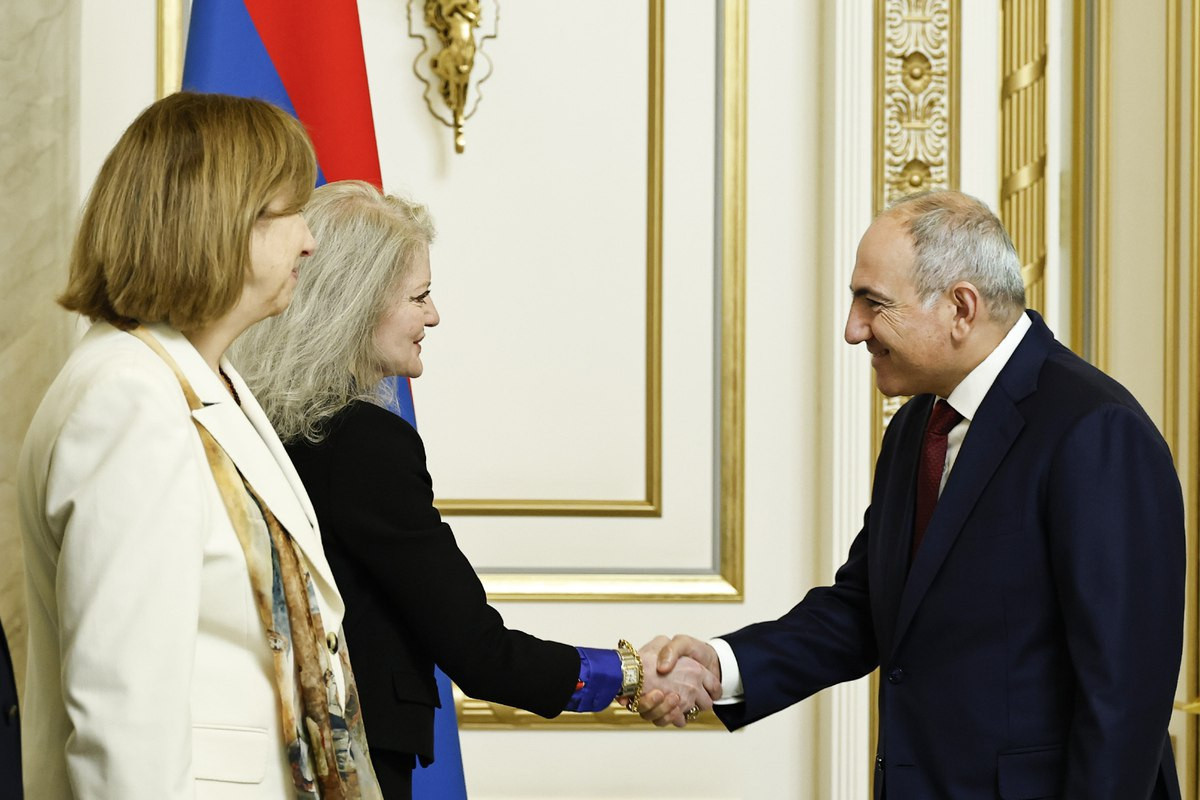 U.S. Under Secretary of State for Political Affairs Allison M. Hooker, Armenia’s Prime Minister Nikol Pashinyan