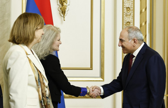 U.S. Under Secretary of State for Political Affairs Allison M. Hooker, Armenia’s Prime Minister Nikol Pashinyan