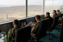 Azerbaijani and Belarus Special Forces personnel meet
