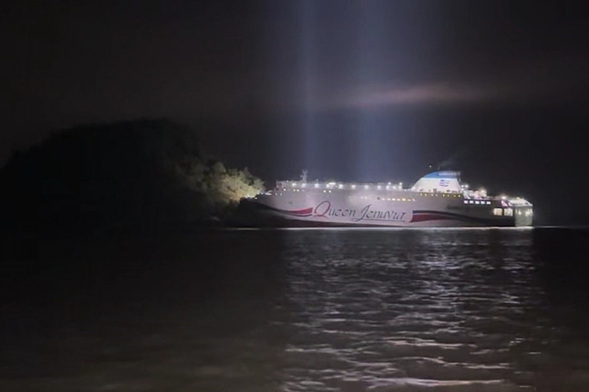 South Korean ferry with 267 on board stranded, coast guard says