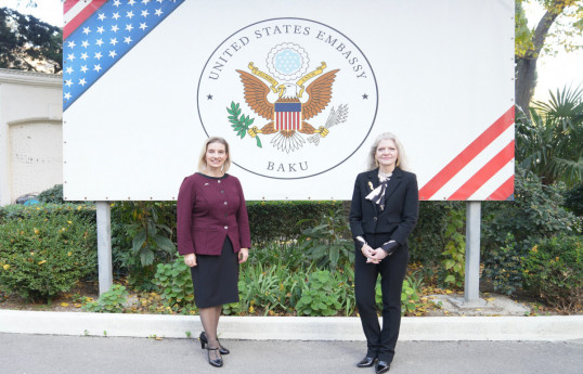 US Chargé d'Affaires in Azerbaijan Amy Carlon, US Under Secretary of State for Political Affairs Alison Hooker