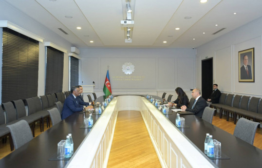 Azerbaijan's Education Minister meets with Sudanese Ambassador