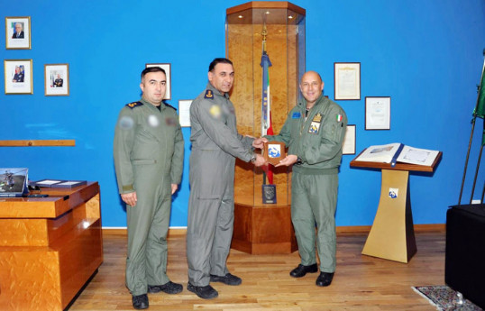 Azerbaijani and Italian military specialists hold an expert meeting