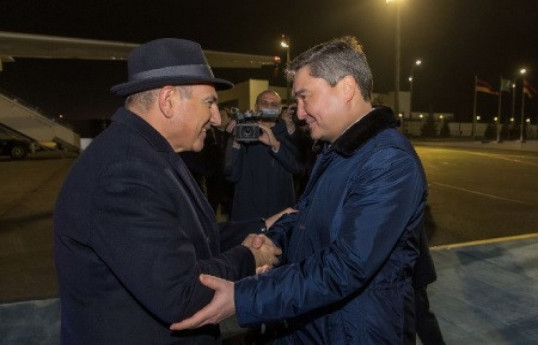 Armenian Prime Minister Nikol Pashinyan, Kazakh Prime Minister Olzhas Bektenov