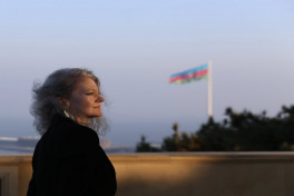 U.S. Under Secretary of State pays respects at Martyrs’ Alley in Baku -PHOTO 