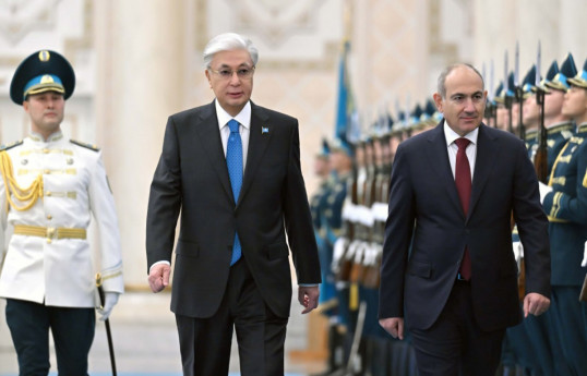 Kazakh President Kassym-Jomart Tokayev, Armenian Prime Minister Nikol Pashinyan