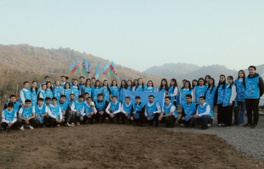 Leyla Aliyeva, Arzu Aliyeva, and Alena Aliyeva participate in ecological actions in Lankaran