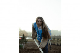 Leyla Aliyeva, Arzu Aliyeva, and Alena Aliyeva participate in ecological actions in Lankaran
