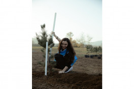 Leyla Aliyeva, Arzu Aliyeva, and Alena Aliyeva participate in ecological actions in Lankaran