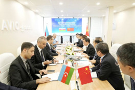 Azerbaijan Deputy Defense Ministers participate in Dubai Airshow 2025 exhibition