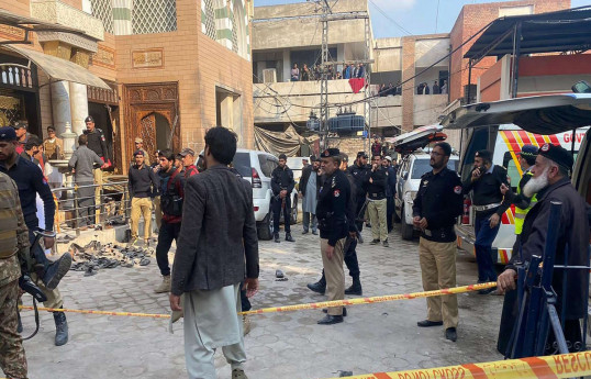 Gunmen attack Pakistan paramilitary force headquarters, police say