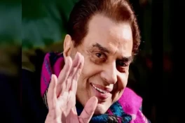 Dharmendra, Bollywood's beloved He-Man, dies at 89