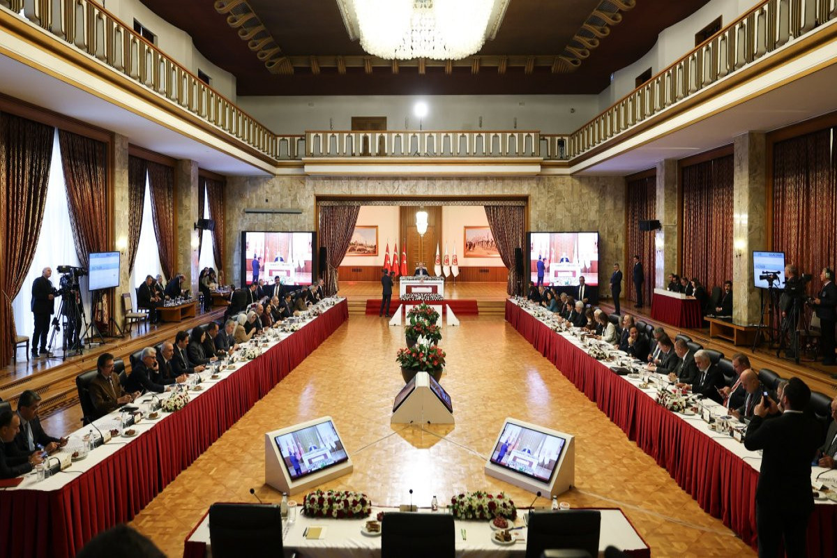 Lawmakers visit PKK