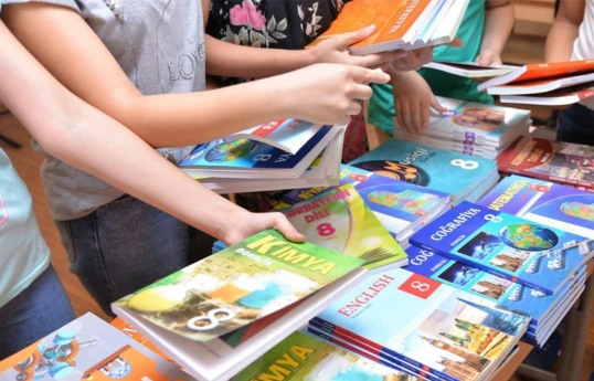 Azerbaijan to enrich language content in school textbooks next academic year