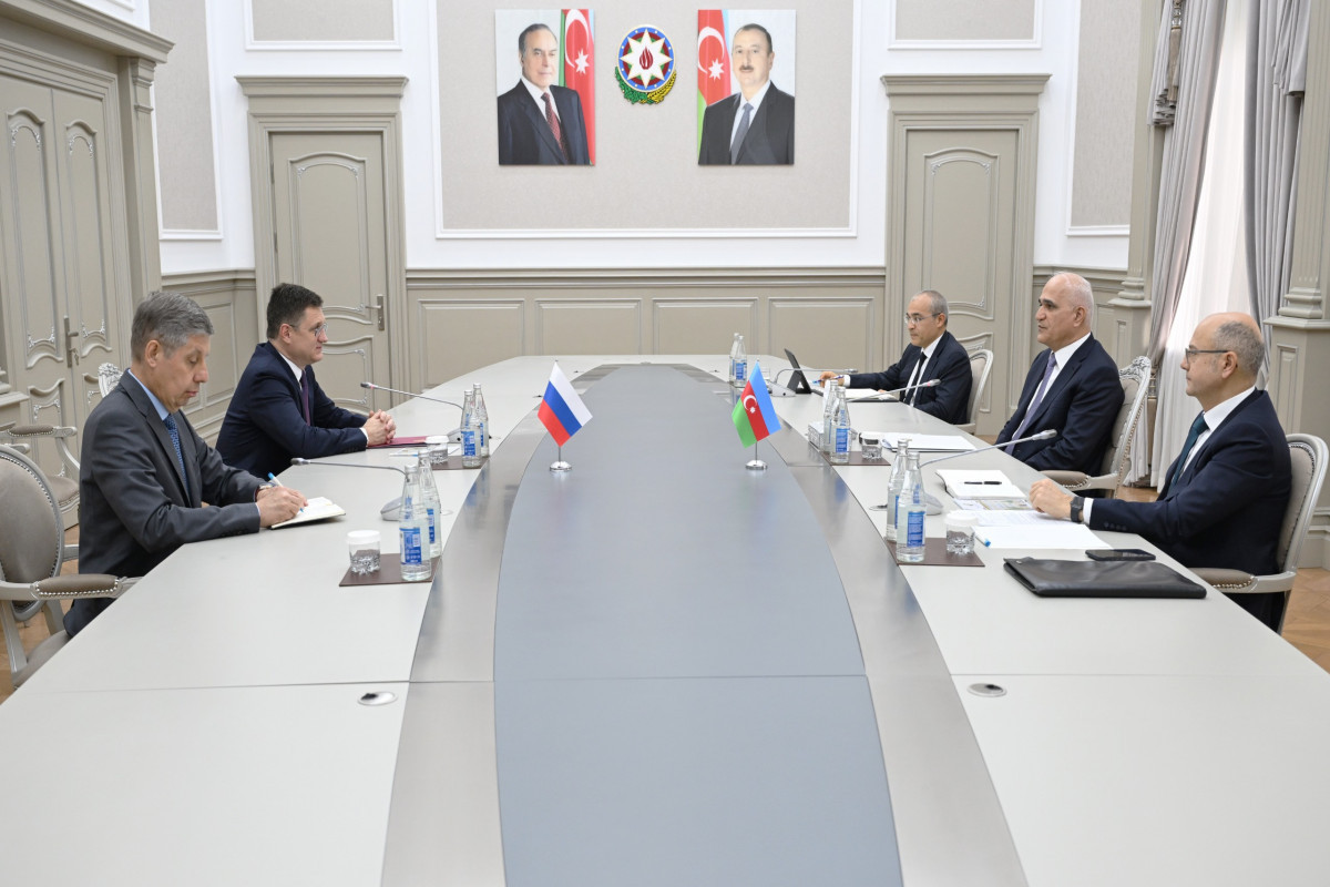 Azerbaijan and Russia discuss prospects for expanding economic and energy cooperation