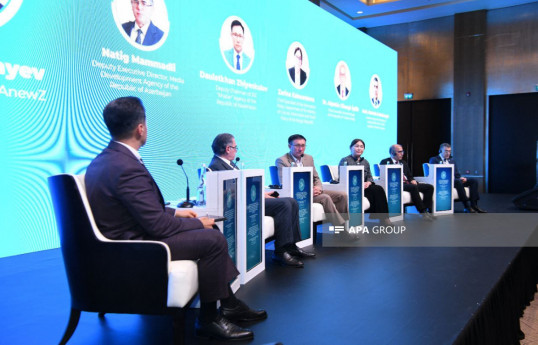 Panel session held as part of OTS's Media Forum -PHOTO -PHOTO 