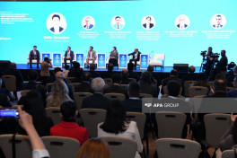 Panel session held as part of OTS's Media Forum -PHOTO -PHOTO 