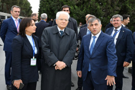 Italian President commemorates martyrs in Baku
