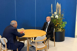 President Ilham Aliyev and Armenian PM Nikol Pashinyan discussed implementation of Washington Declaration -PHOTO -UPDATED 