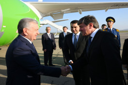 President of Uzbekistan Shavkat Mirziyoyev arrives in Azerbaijan