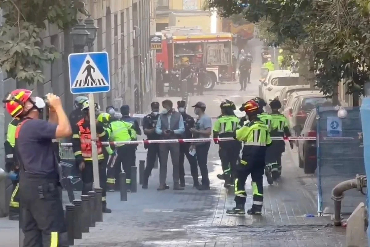 Building partly collapses in central Madrid, injuring 3