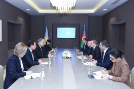 Azerbaijani Top Diplomat meets with counterpart from Kazakhstan
