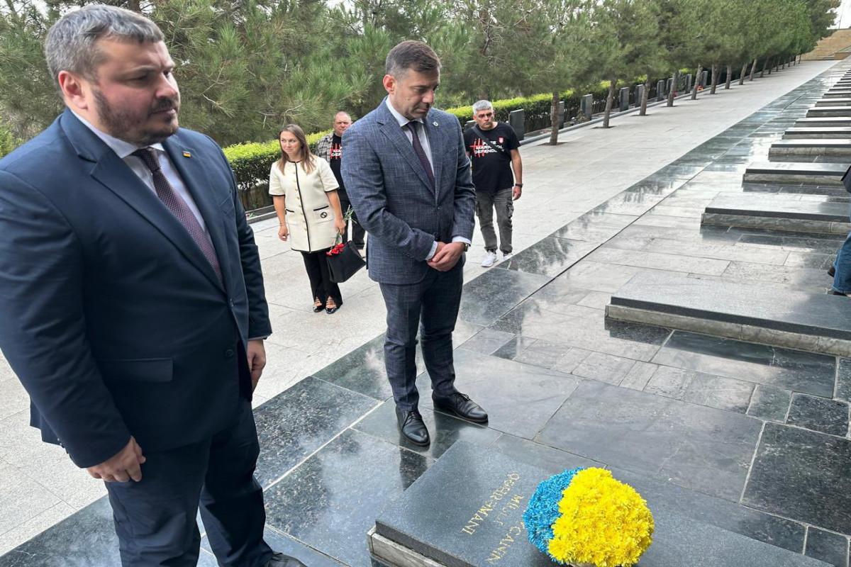 Ukrainian Ombudsman visits Alley of Martyrs