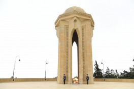 Speaker of Croatian Parliament visits the Alleys of Honor and Martyrs