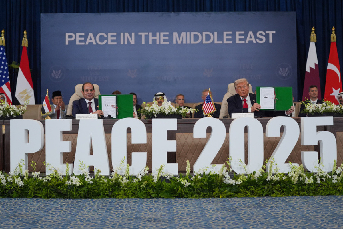 Trump and regional leaders sign Gaza ceasefire deal during summit