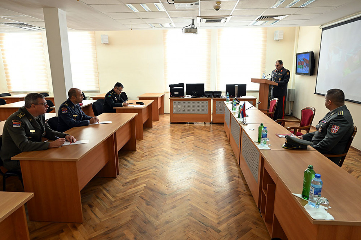 Serbian delegation visits Azerbaijan