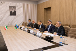 Azerbaijan, Iran exchange views on joint activities in transport field