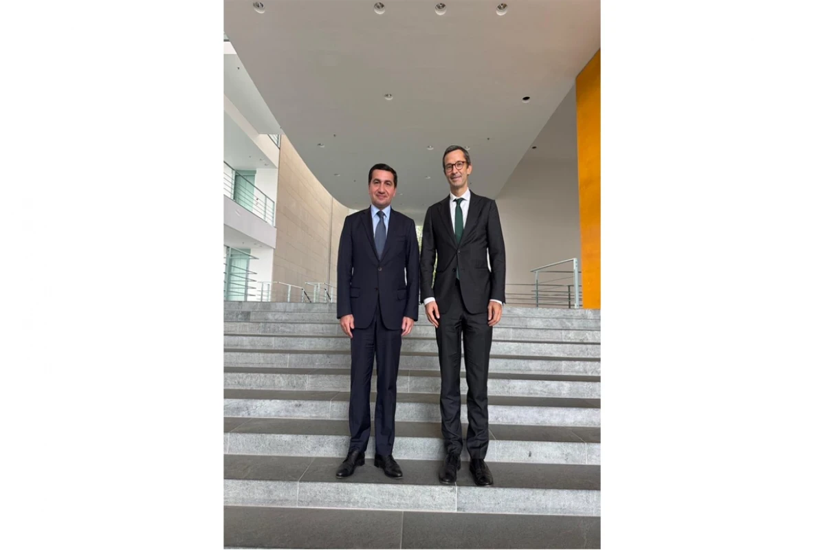 Hikmat Hajiyev, Assistant of the President of the Republic of Azerbaijan, Head of Foreign Policy Affairs Department of the Presidential Administration, and Dr.Günter Sautter, Foreign/Security Policy Advisor to Federal Chancellor